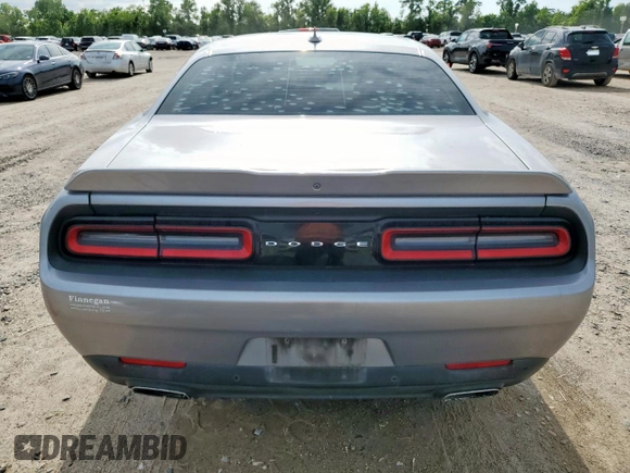 2016 Dodge Challenger SXT z VIN 2C3CDZAG1GH137976, wystawiony jako Copart lot #58702105 z przebiegiem 244 470 mil mil oraz Szkoda całkowita • Salvage title. Historia ofert i sprzedaży dostępna na DreamBid. Obrazek 6.