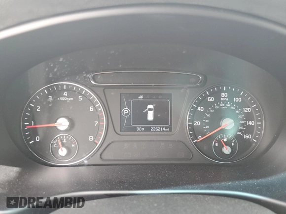 2018 Kia Sorento LX with VIN 5XYPG4A33JG404707, listed as a Copart auction lot 51875565 with 226,214 mi miles and Salvage Title. Bid and sale history available at carsss.com. Image 9.