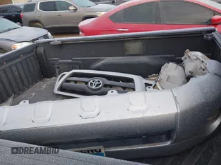 2006 Toyota Tacoma with VIN 5TEUU42N26Z238253, listed as a IAAI auction lot 41249690 with 226,094 mi miles. Bid and sale history available at carsss.com. Image 12.