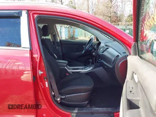 2014 Kia Sportage EX с VIN KNDPCCAC2E7643335, выставлен на аукционе IAAI как лот 41566421 с пробегом 113 558 миль миль и . История ставок и продаж доступна на DreamBid. Изображение 5.