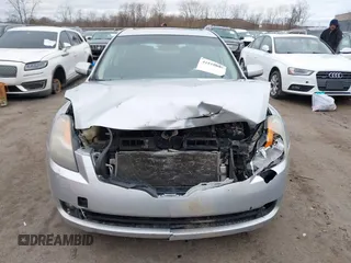 2007 Nissan Altima SL with VIN 1N4BL21E37C170017, listed as a IAAI auction lot 41810640 with 182,269 mi miles and . Bid and sale history available at DreamBid. Image 12.