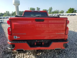2019 Chevrolet Silverado 1500 Custom with VIN 1GCUYBEF2KZ306151, listed as a Copart auction lot 61341274 with 135,391 mi miles and Clean Title. Bid and sale history available at DreamBid. Image 6.