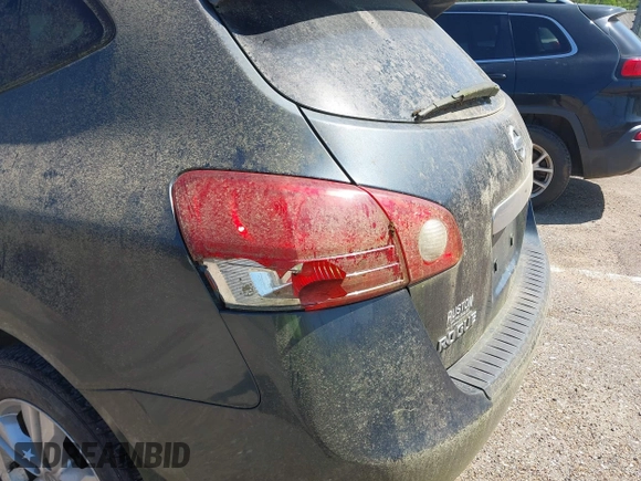 2013 Nissan Rogue S with VIN JN8AS5MT0DW521338, listed as a IAAI auction lot 41989458 with 249,003 mi miles. Bid and sale history available at carsss.com. Image 16.
