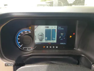 2023 Ford Bronco z VIN 1FMDE5BH0PLB30495, wystawiony jako Copart lot #51380065 z przebiegiem 18 156 mil mil oraz Szkoda całkowita • Salvage title. Historia ofert i sprzedaży dostępna na DreamBid. Obrazek 9.