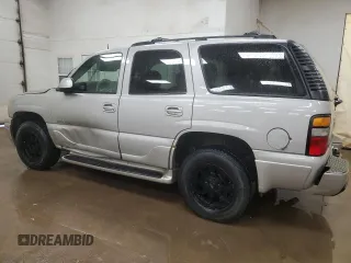 2005 GMC Yukon Denali z VIN 1GKEK63U45J222600, wystawiony jako Copart lot #51329775 z przebiegiem 287 293 mil mil oraz Czysty tytuł • Clean title. Historia ofert i sprzedaży dostępna na DreamBid. Obrazek 2.