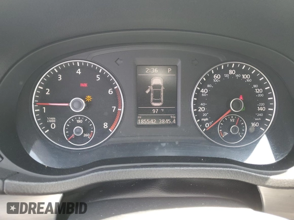 2014 Volkswagen Passat SE z VIN 1VWBT7A34EC061825, wystawiony jako Copart lot #59903665 z przebiegiem 185 542 mil mil oraz Szkoda całkowita • Salvage title. Historia ofert i sprzedaży dostępna na DreamBid. Obrazek 9.