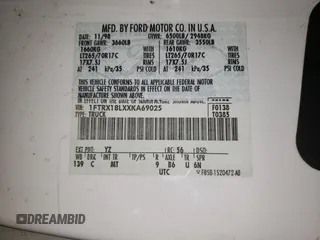 1999 Ford F-150 XL с VIN 1FTRX18LXXKA69025, выставлен на аукционе Copart как лот 57625035 с пробегом Не указан миль и На запчасти • Non repairable. История ставок и продаж доступна на DreamBid. Изображение 12.