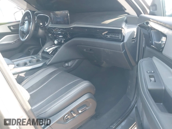 2025 Acura MDX Technology with VIN 5J8YD9H43SL000421, listed as a IAAI auction lot 41470306 with 17,143 mi miles and . Bid and sale history available at DreamBid. Image 5.