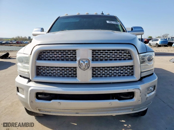 2018 Ram 2500 Laramie with VIN 3C6UR5FL1JG241897, listed as a Copart auction lot 48211105 with 215,750 mi miles and Salvage Title. Bid and sale history available at carsss.com. Image 5.