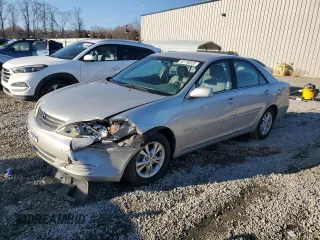 2004 Toyota Camry LE with VIN 4T1BF32K74U578310, listed as a Copart auction lot 42718225 with 87,256 mi miles and Salvage Title. Bid and sale history available at carsss.com. Image 1.