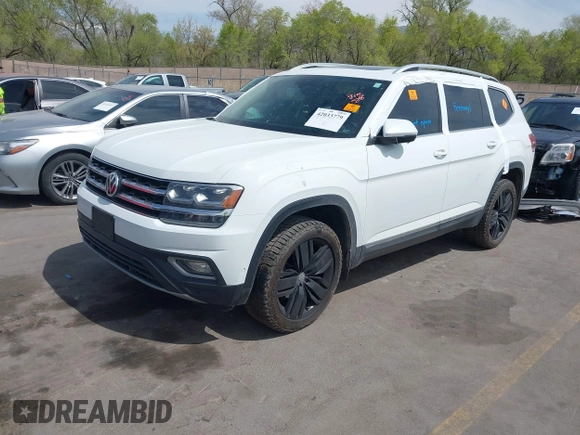 2019 Volkswagen Atlas SEL Premium z VIN 1V2NR2CA2KC530661, wystawiony jako IAAI lot #42033779 z przebiegiem Nie podano mil oraz . Historia ofert i sprzedaży dostępna na DreamBid. Obrazek 2.