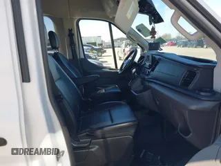 2024 Ford Transit Passenger XL with VIN 1FBAX2C89PKB52360, listed as a IAAI auction lot 41381594 with 43,067 mi miles and . Bid and sale history available at DreamBid. Image 5.