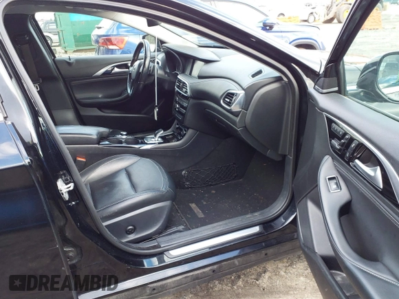 2017 Infiniti QX30 Premium z VIN SJKCH5CR8HA035885, wystawiony jako IAAI lot #41606308 z przebiegiem 112 932 mil mil oraz . Historia ofert i sprzedaży dostępna na DreamBid. Obrazek 5.