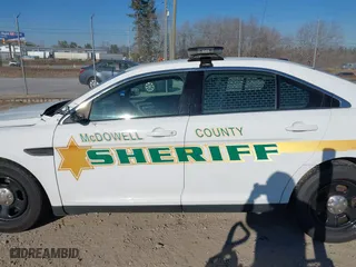 2017 Ford Police Interceptor Sedan with VIN 1FAHP2MK4HG127994, listed as a IAAI auction lot 41583366 with 135,839 mi miles. Bid and sale history available at carsss.com. Image 14.