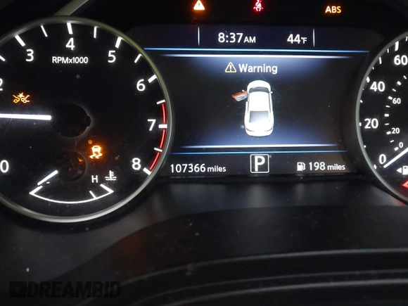 2018 Nissan Maxima SV with VIN 1N4AA6APXJC400203, listed as a IAAI auction lot 41617771 with 107,366 mi miles and . Bid and sale history available at DreamBid. Image 15.