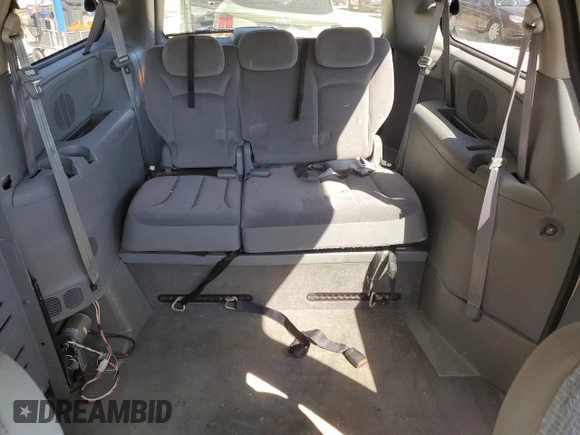2005 Dodge Caravan SXT with VIN 2D4GP44L55R331470, listed as a Copart auction lot 53113855 with 98,398 mi miles and Salvage title. Bid and sale history available at DreamBid. Image 10.