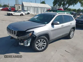 2020 Jeep Cherokee Latitude with VIN 1C4PJLCB7LD542428, listed as a IAAI auction lot 42284729 with 98,111 mi miles and . Bid and sale history available at DreamBid. Image 18.