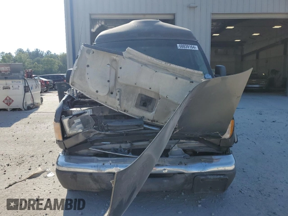 2003 Ford Econoline Cargo Recreational with VIN 1FDPE24L63HA42948, listed as a Copart auction lot 68839164 with 326,444 mi miles and Salvage Title. Bid and sale history available at DreamBid. Image 5.