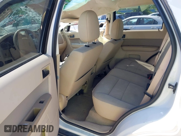 2012 Ford Escape XLT с VIN 1FMCU0D70CKB19194, выставлен на аукционе IAAI как лот 42642491 с пробегом 89 609 миль миль и . История ставок и продаж доступна на DreamBid. Изображение 8.