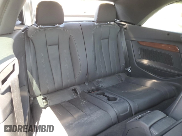 2021 Audi A5 Cabriolet Premium Plus z VIN WAUWAGF56MN004871, wystawiony jako Copart lot #56628655 z przebiegiem Nie podano mil oraz Szkoda całkowita • Salvage title. Historia ofert i sprzedaży dostępna na DreamBid. Obrazek 10.
