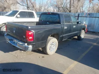 2005 Dodge Dakota SLT with VIN 1D7HE48K95S273313, listed as a IAAI auction lot 41472578 with 158,447 mi miles. Bid and sale history available at carsss.com. Image 4.