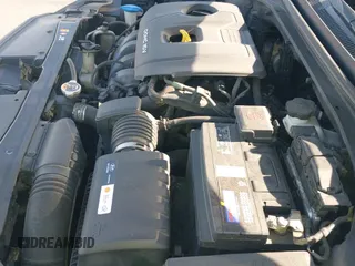 2018 Hyundai Elantra Value Edition z VIN 5NPD84LF3JH257224, wystawiony jako IAAI lot #42787388 z przebiegiem 250 544 mil mil oraz . Historia ofert i sprzedaży dostępna na DreamBid. Obrazek 19.