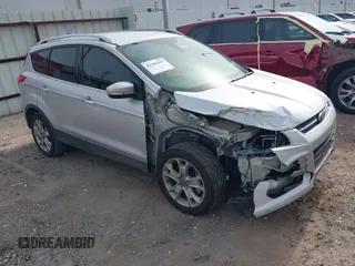 2014 Ford Escape Titanium с VIN 1FMCU0J91EUB97710, выставлен на аукционе IAAI как лот 42261415 с пробегом 128 286 миль миль и . История ставок и продаж доступна на DreamBid. Изображение 1.