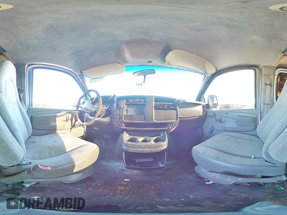 2003 GMC Savana Cargo Van with VIN 1GTGG25U031121692, listed as a Copart auction lot 70495844 with 57,614 mi miles and Salvage Title. Bid and sale history available at carsss.com. Image 14.