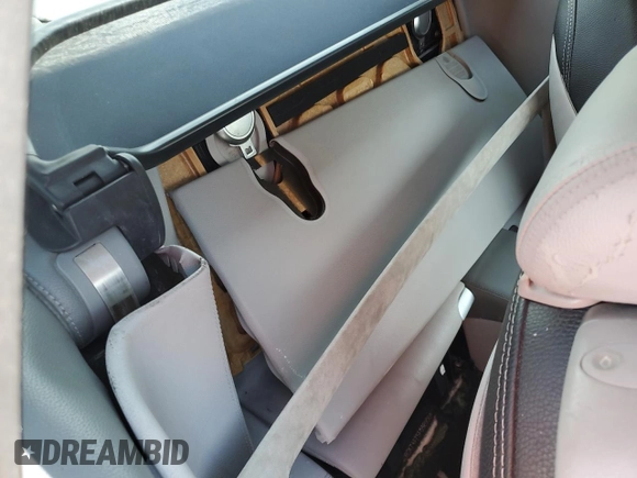 2005 Mercedes-Benz SL 55 AMG with VIN WDBSK74F75F086906, listed as a Copart auction lot 58482615 with 100,111 mi miles and Clean title. Bid and sale history available at DreamBid. Image 10.