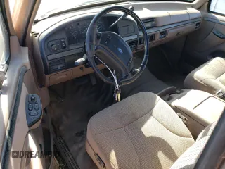 1993 Ford F-250 with VIN 1FTHX25H4PKA63657, listed as a Copart auction lot 49556385 with Not provided miles and Clean title. Bid and sale history available at DreamBid. Image 8.