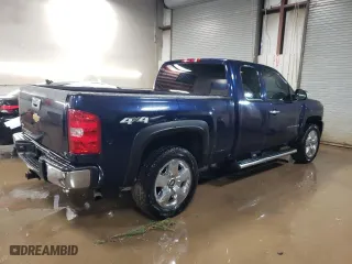 2009 Chevrolet Silverado 1500 LT with VIN 2GCEK290291114954, listed as a Copart auction lot 47009465 with 180,186 mi miles and Salvage Title. Bid and sale history available at carsss.com. Image 3.