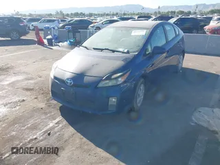 2010 Toyota Prius II with VIN JTDKN3DU6A0018271, listed as a IAAI auction lot 40429739 with 262,133 mi miles. Bid and sale history available at carsss.com. Image 2.