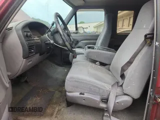 1995 Ford F-150 с VIN 1FTEX15NXSKC03786, выставлен на аукционе Copart как лот 61467235 с пробегом 217 040 миль миль и Чистый • Clean title. История ставок и продаж доступна на DreamBid. Изображение 7.