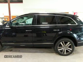2014 Audi Q7 Premium Plus z VIN WA1LMAFE3ED013667, wystawiony jako IAAI lot #40940362 z przebiegiem 111 599 mil mil oraz . Historia ofert i sprzedaży dostępna na DreamBid. Obrazek 14.