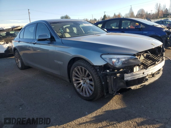 2011 BMW 7 Series 750Li xDrive with VIN WBAKC8C51BC432813, listed as a Copart auction lot 82783204 with 88,541 mi miles and Salvage Title. Bid and sale history available at carsss.com. Image 4.