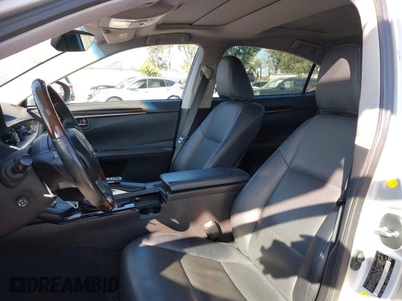 2018 Lexus ES with VIN 58ABK1GG5JU086299, listed as a IAAI auction lot 41636953 with 127,283 mi miles. Bid and sale history available at carsss.com. Image 20.