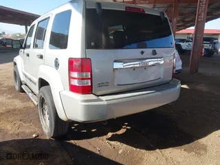 2009 Jeep Liberty Limited with VIN 1J8GN58K99W511566, listed as a IAAI auction lot 41445239 with 170,388 mi miles. Bid and sale history available at carsss.com. Image 3.