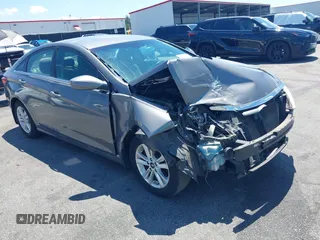 2013 Hyundai Sonata GLS z VIN 5NPEB4AC7DH519037, wystawiony jako IAAI lot #42312800 z przebiegiem 165 585 mil mil oraz . Historia ofert i sprzedaży dostępna na DreamBid. Obrazek 1.