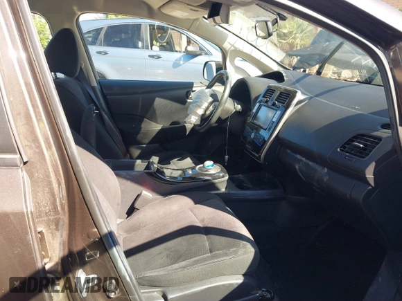 2016 Nissan LEAF SV with VIN 1N4BZ0CP5GC300798, listed as a IAAI auction lot 41837410 with 54,717 mi miles. Bid and sale history available at carsss.com. Image 5.