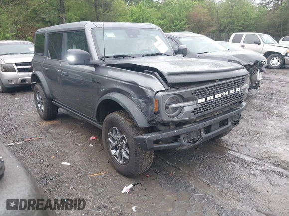 2022 Ford Bronco with VIN 1FMEE5DP4NLB57124, listed as a IAAI auction lot 41899278 with 75,147 mi miles. Bid and sale history available at carsss.com. Image 1.