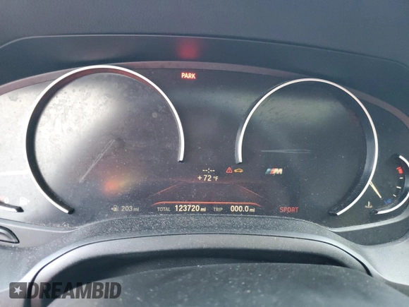 2020 BMW 3 Series 330i with VIN 3MW5R1J01L8B09509, listed as a Copart auction lot 55460555 with 123,720 mi miles and Clean Title. Bid and sale history available at DreamBid. Image 9.