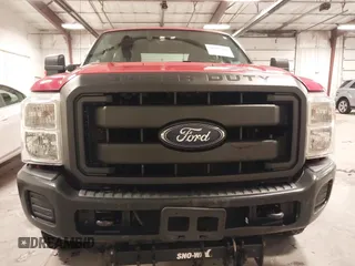 2014 Ford F-250 XL z VIN 1FT7X2B65EEA74094, wystawiony jako IAAI lot #40955480 z przebiegiem 171 642 mil mil oraz . Historia ofert i sprzedaży dostępna na DreamBid. Obrazek 13.