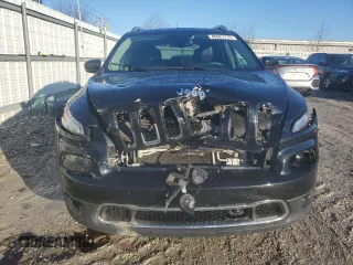 2017 Jeep Cherokee Limited with VIN 1C4PJMDS4HD239201, listed as a Copart auction lot 46527715 with 144,790 mi miles and Salvage Title. Bid and sale history available at carsss.com. Image 5.