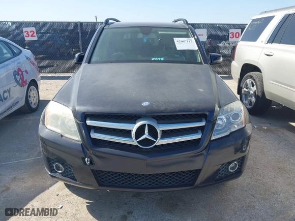 2012 Mercedes-Benz GLK-Class GLK 350 with VIN WDCGG8HB9CF885891, listed as a IAAI auction lot 42007117 with 153,562 mi miles. Bid and sale history available at carsss.com. Image 12.