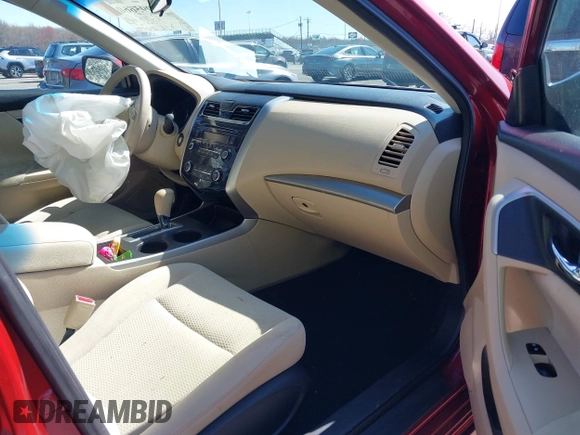 2015 Nissan Altima 2.5 S with VIN 1N4AL3AP3FC105413, listed as a IAAI auction lot 41995660 with 175,430 mi miles. Bid and sale history available at carsss.com. Image 5.