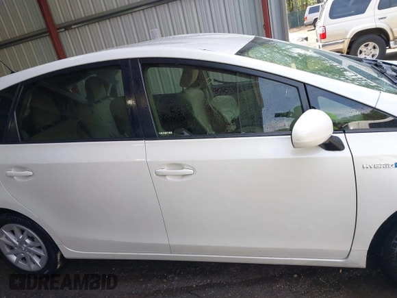 2014 Toyota Prius Two with VIN JTDZN3EU7EJ013979, listed as a IAAI auction lot 42105528 with 203,589 mi miles and . Bid and sale history available at DreamBid. Image 13.