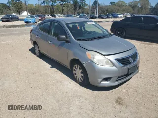 2014 Nissan Versa SV with VIN 3N1CN7AP4EL835230, listed as a Copart auction lot 49030075 with 189,146 mi miles and Salvage Title. Bid and sale history available at DreamBid. Image 4.