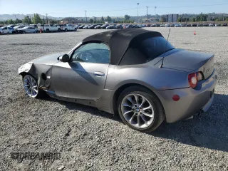 2005 BMW Z4 2.5i z VIN 4USBT33555LR71164, wystawiony jako Copart lot #58557615 z przebiegiem 193 241 mil mil oraz Szkoda całkowita • Salvage title. Historia ofert i sprzedaży dostępna na DreamBid. Obrazek 2.