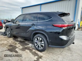 2022 Toyota Highlander XLE z VIN 5TDGZRAH8NS548443, wystawiony jako Copart lot #56631635 z przebiegiem 56 205 mil mil oraz Szkoda całkowita • Salvage title. Historia ofert i sprzedaży dostępna na DreamBid. Obrazek 2.