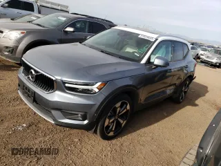 2019 Volvo XC40 Momentum with VIN YV4162UK2K2151808, listed as a Copart auction lot 51024643 with 28,113 mi miles and . Bid and sale history available at carsss.com. Image 1.